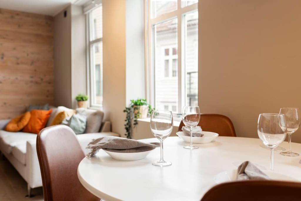 New! Modern Apartment In Historic Area Of Bergen! ภายนอก รูปภาพ